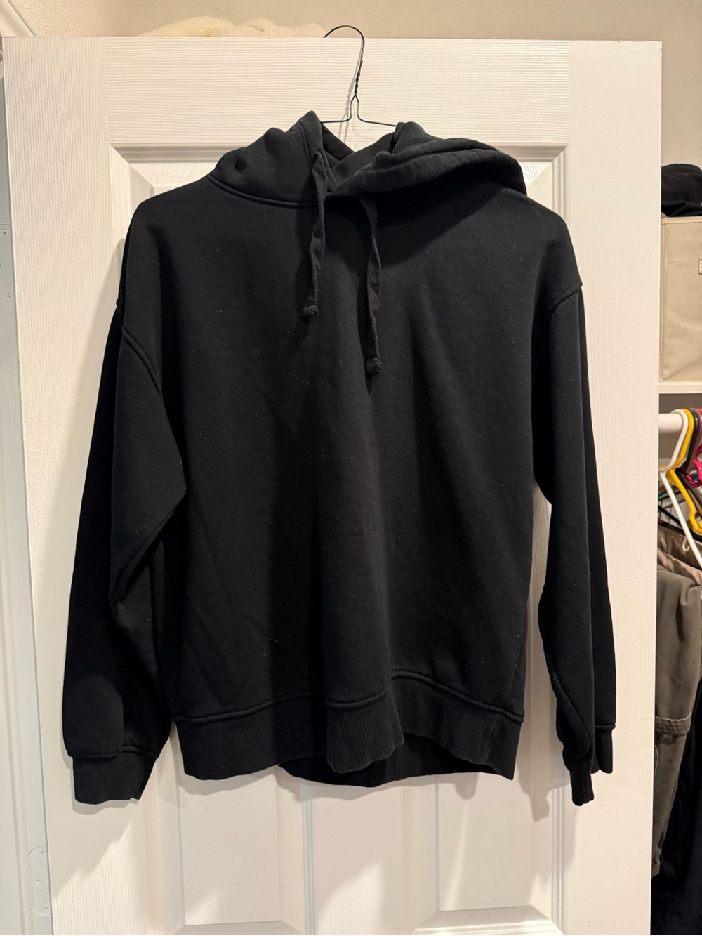 Zara Black Pullover Hoodie - Minimal Casual Sweatshirt